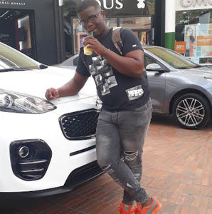 Meet your Posher, Jose emanuel